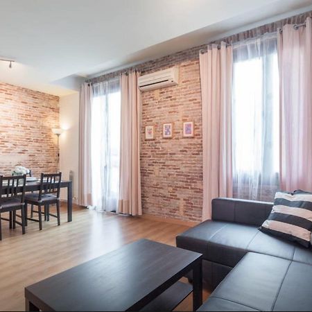 Central Apartment Barcelona Bagian luar foto