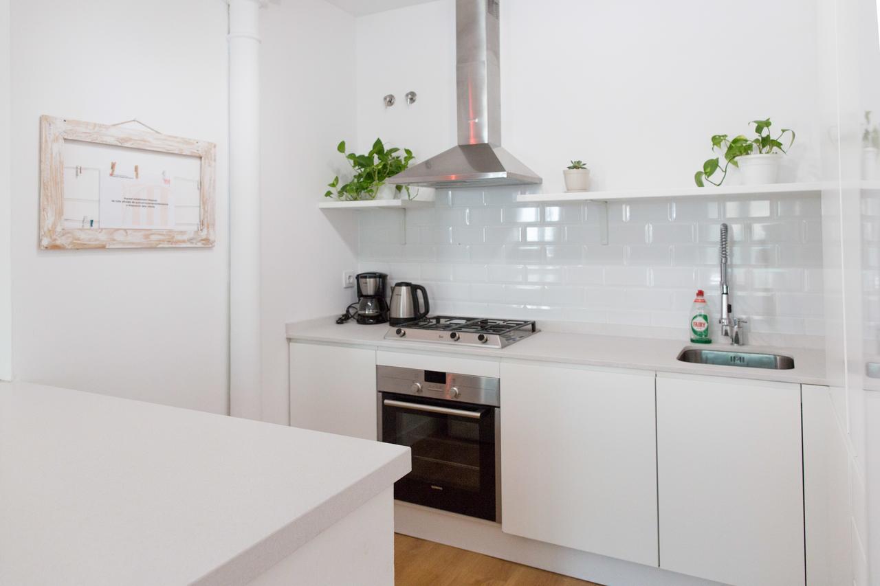 Central Apartment Barcelona Bagian luar foto