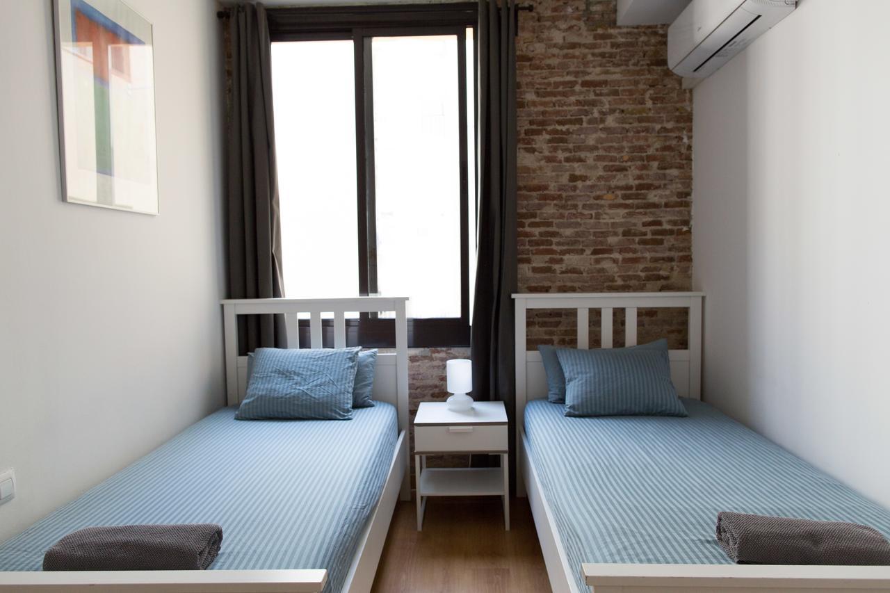 Central Apartment Barcelona Bagian luar foto