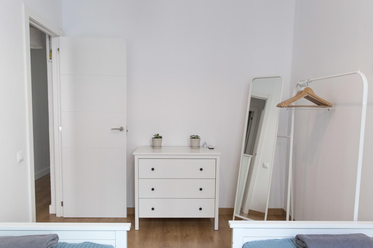 Central Apartment Barcelona Bagian luar foto